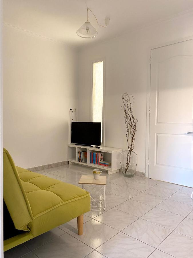 Citrus Apartment Аргостолион Екстериор снимка